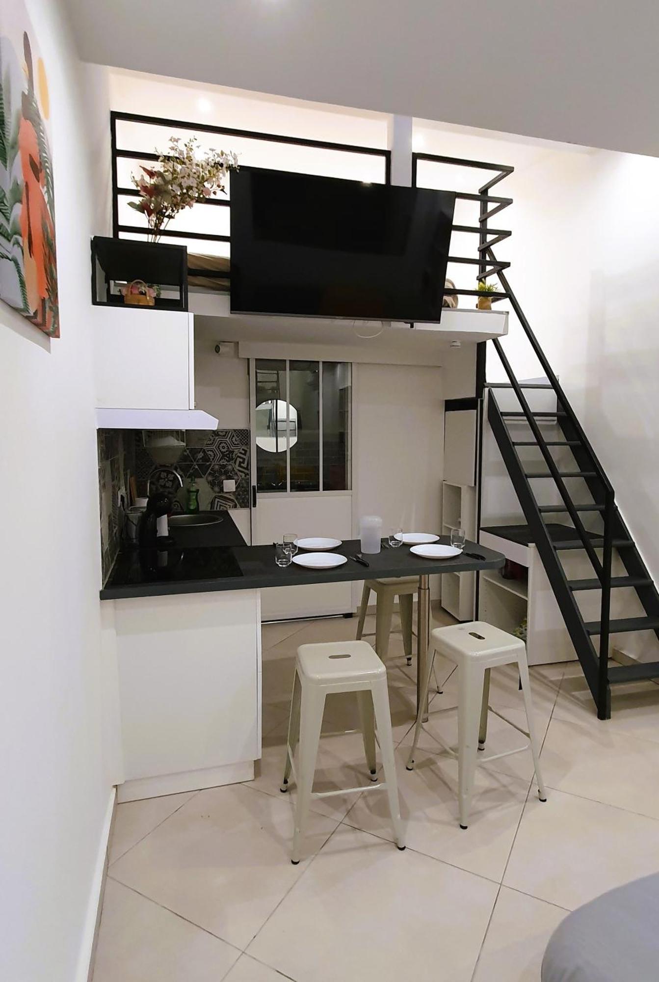 Studio Pour Jusqu'A 4 Personnes Proche De L'Hopital Et Du Centre Ville Saint-Denis Dış mekan fotoğraf