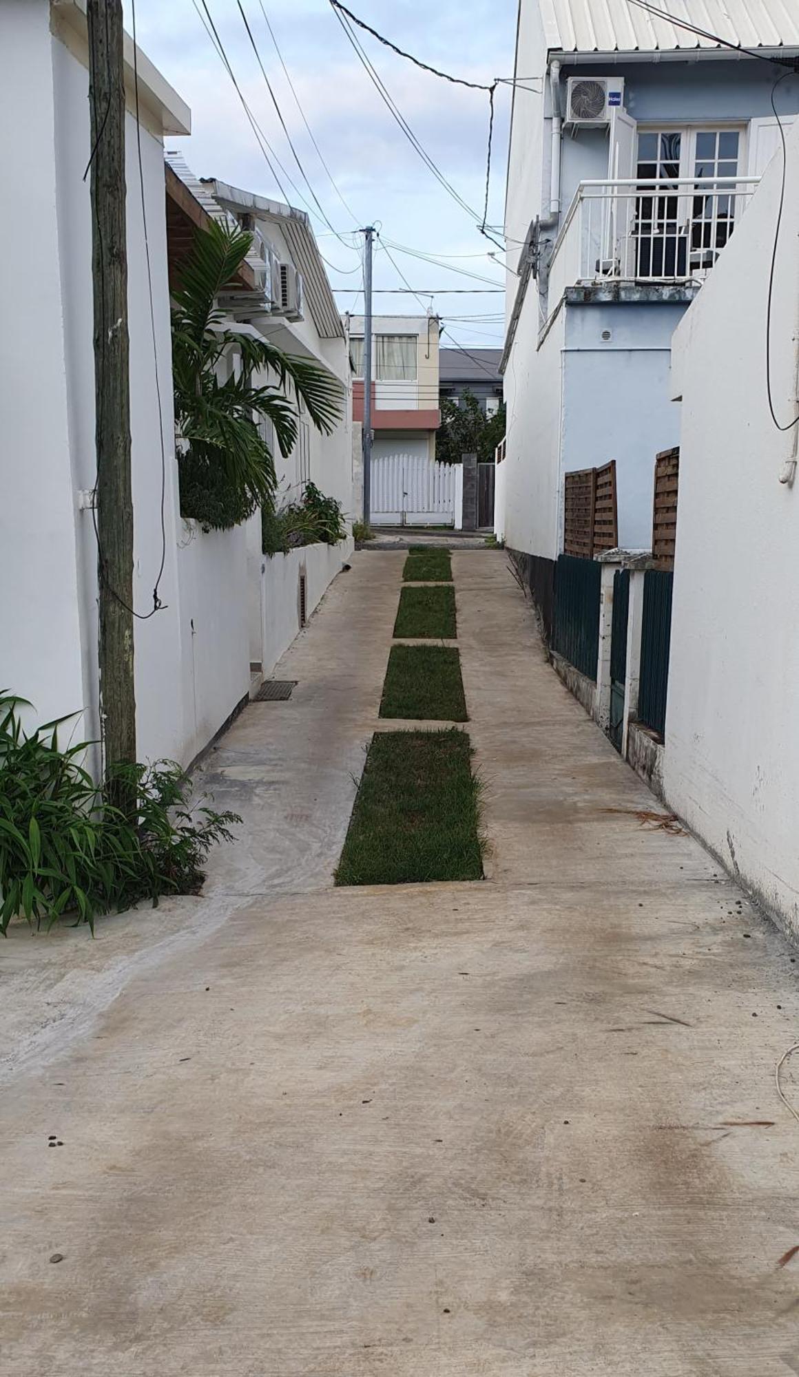 Studio Pour Jusqu'A 4 Personnes Proche De L'Hopital Et Du Centre Ville Saint-Denis Dış mekan fotoğraf